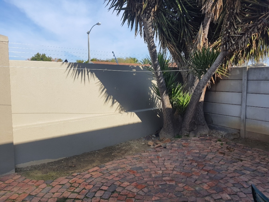 1 Bedroom Property for Sale in St Dumas Western Cape